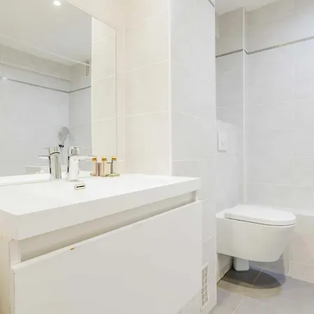 Apartment Flat Cosy-1br-4p- Anatole France Levallois-Perret