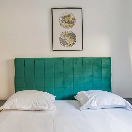 Flat Cosy-1br-4p- Anatole France * Levallois-Perret